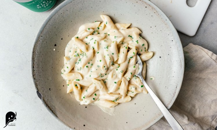 11 غذای ایتالیایی که حتما باید امتحان کنید 6 پاستا آلفردو و مرغ