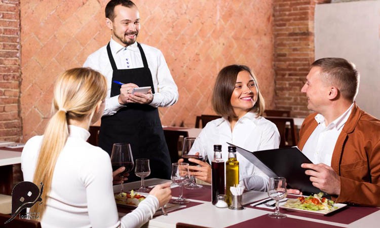 اهمیت سفارش آنلاین غذا 3 سفارش آیتم های برای مشتری رستوران