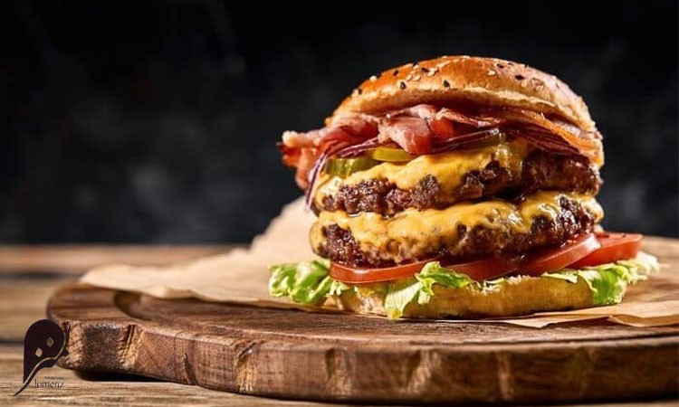 چرا همبرگرهای فست فودها طعم متفاوت تری دارند؟ 3 ادویه مخصوص همبرگر رستورانی چیست؟