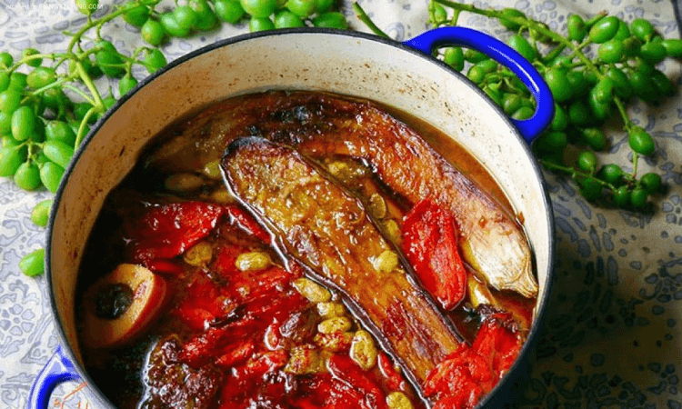 طرز تهیه چلو خورشت غوره بادمجان 3 مراحل آمادهسازی خورشت غوره بادمجان