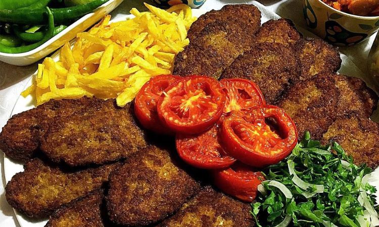 طرز تهیه کتلت رستورانی 3 مواد لازم برای تهیه کتلت رستورانی
