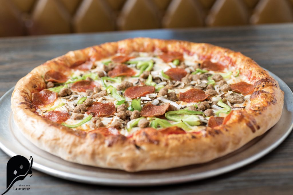 پیتزای آمریکایی و ایتالیایی چه تفاوتی دارند؟ 4 تفاوت پیتزا آمریکایی و ایتالیایی