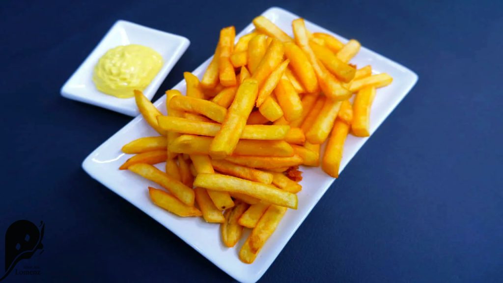 طرز تهیه سیب زمینی ترد همانند رستوران ها 3 تزئین سیب زمینی ترد