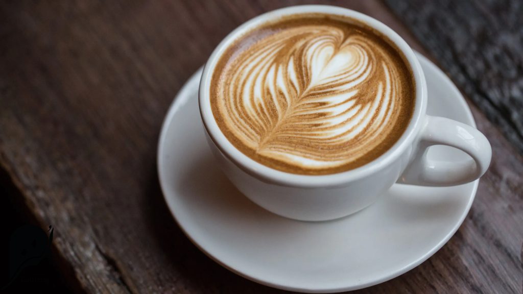 انواع نوشیدنی های کافه ای و معرفی آنها 2 طرز تهیه لاته